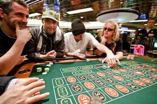 70.000 Tons of Metal