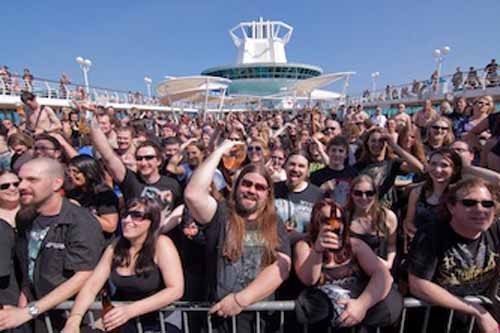 70.000 Tons of Metal