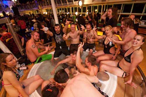 70.000 Tons of Metal