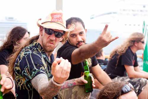 70.000 Tons of Metal