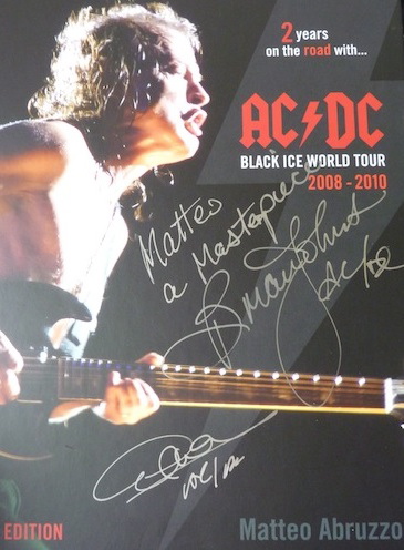 Mit und bei AC DC in London, 2011