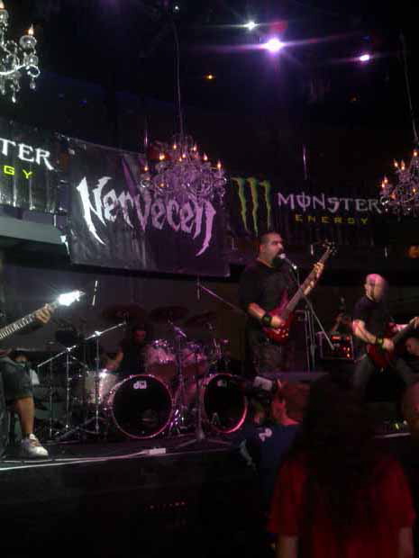 Beim Nervecell-Konzert im Club Sanctuary