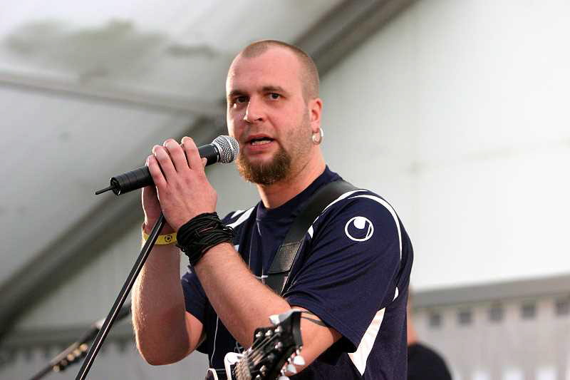Schandmaul beim Benefiz-Fußballspiel, 02.06.2011