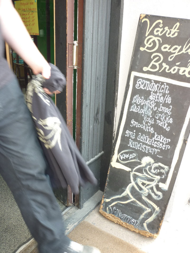 Black Metal Sightseeing: zur Stärkung in den Sandwich-Laden