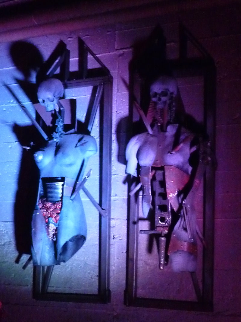 Black Metal Sightseeing: Kunst im Space Bunker