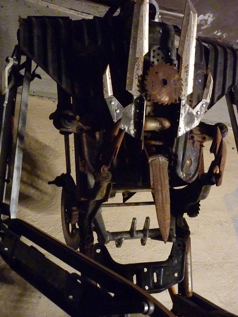 Black Metal Sightseeing: Kunst im Space Bunker