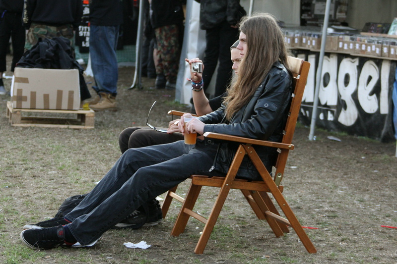 Death Feast Open Air 2011: Fans, Matsch, Nonsense