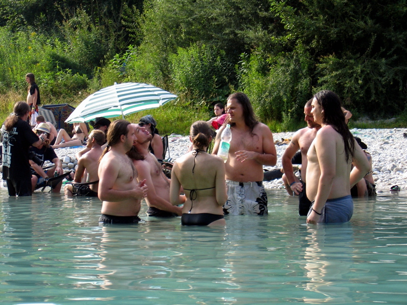 Glückliche Fans beim Metalcamp 2011, Tolmin, Slowenien