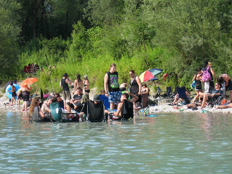 Glückliche Fans beim Metalcamp 2011, Tolmin, Slowenien