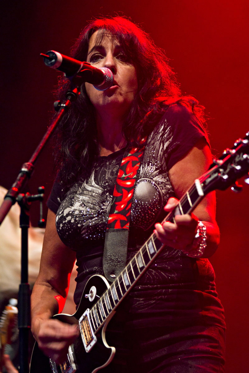 Girlschool, live, Wacken 2011