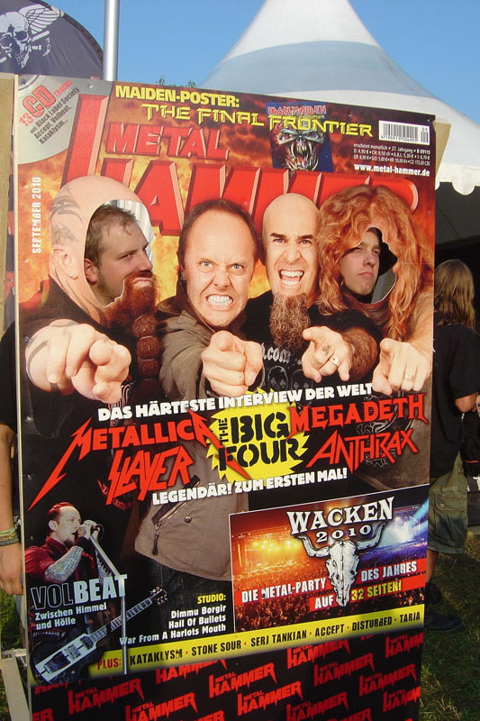 METAL HAMMER Big Four Aufsteller beim Wacken 2011
