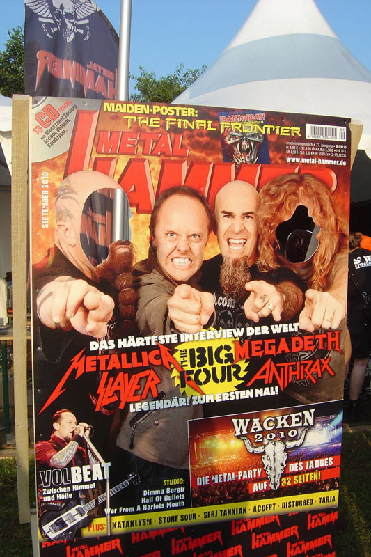 METAL HAMMER Big Four Aufsteller beim Wacken 2011