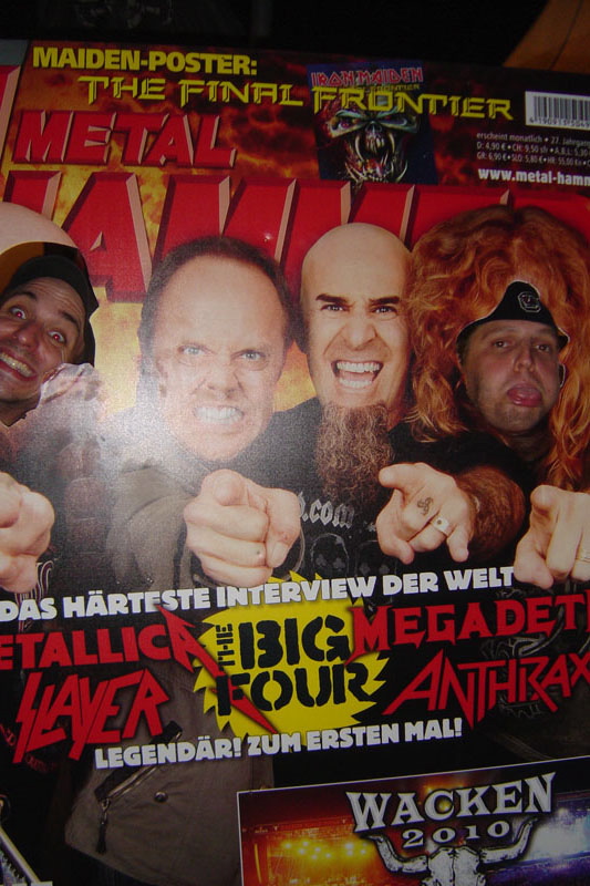METAL HAMMER Big Four Aufsteller beim Wacken 2011