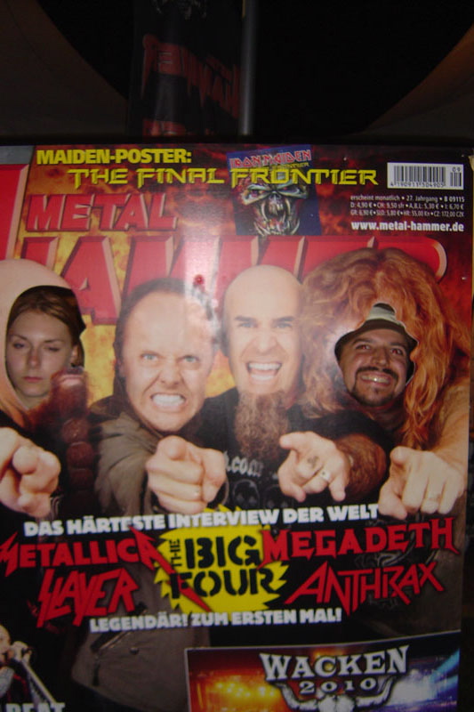 METAL HAMMER Big Four Aufsteller beim Wacken 2011