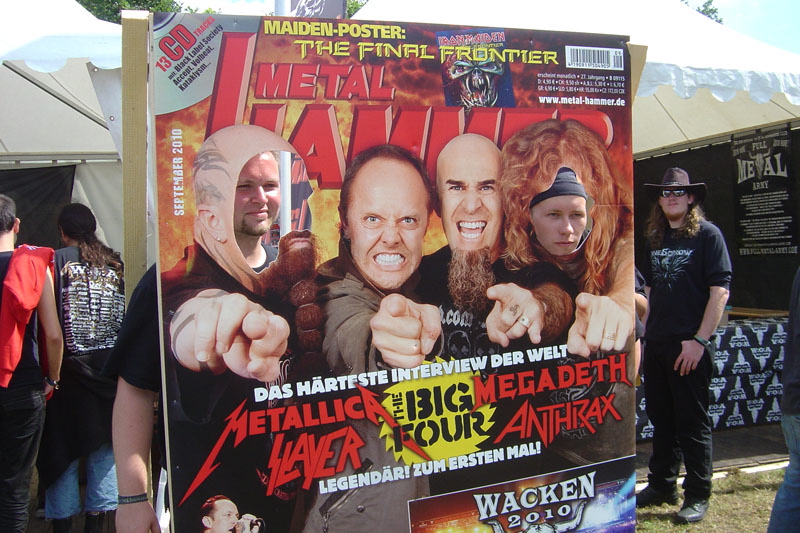 METAL HAMMER Big Four Aufsteller beim Wacken 2011