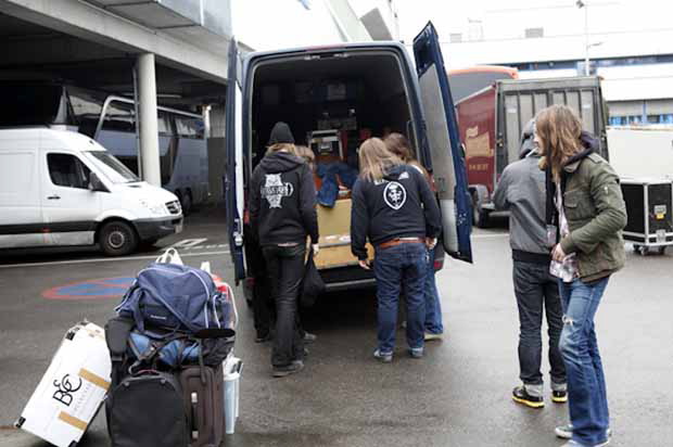 Graveyard, auf Tour mit Motörhead