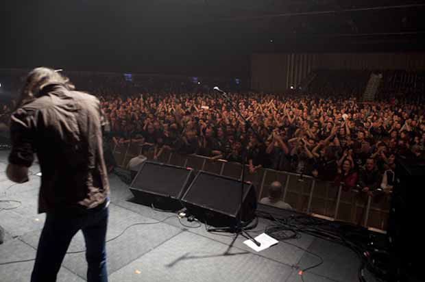 Graveyard, auf Tour mit Motörhead