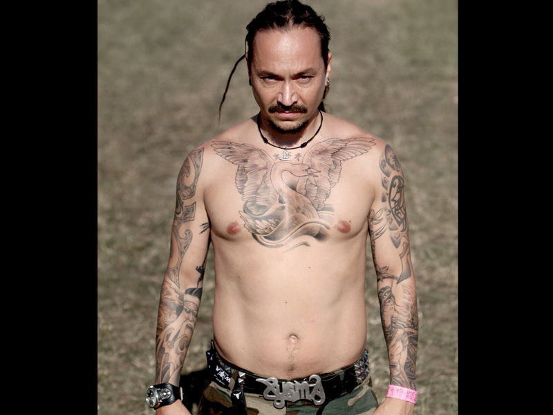 Amorphis, Sänger Tomi Joutsen und seine Tattoos