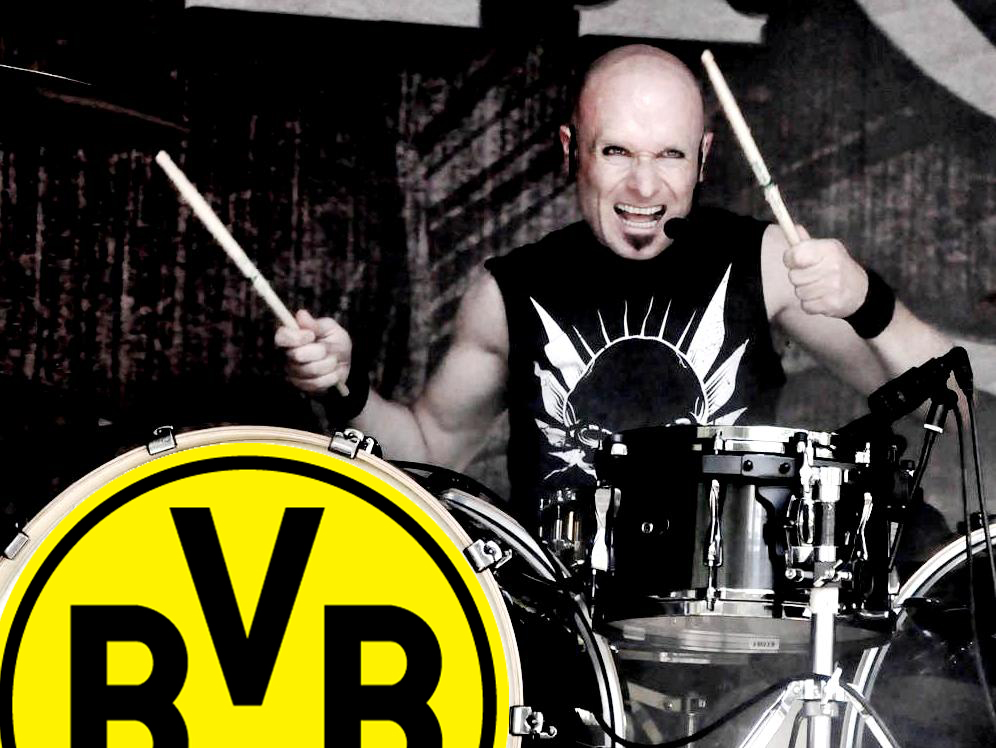Krypteria, Schlagzeuger S.C. Kuschnerus, Dortmund-Fan