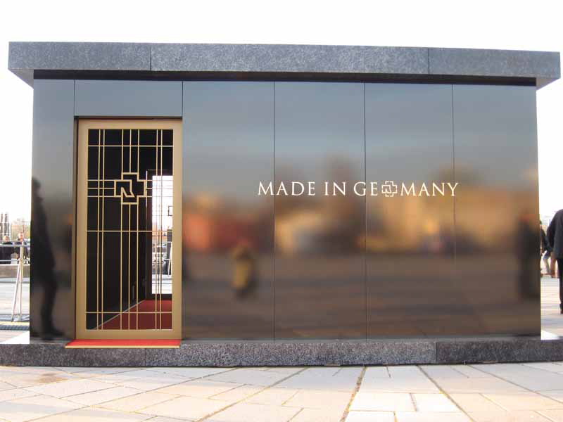 Rammstein errichten sich ihr Mausoleum, Berlin, 25.11.2011