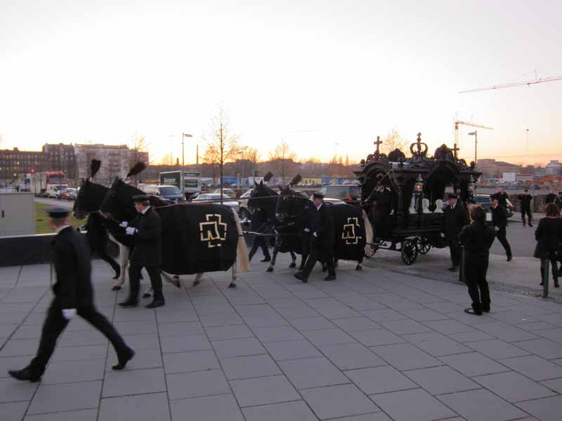 Rammstein errichten sich ihr Mausoleum, Berlin, 25.11.2011