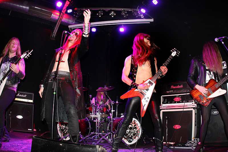 Portrait, live, 17.01.12 München, Backstage