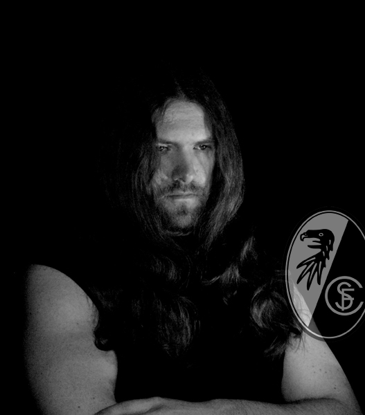 Imperium Dekadenz, Fußball-Fan und Sänger: Horaz