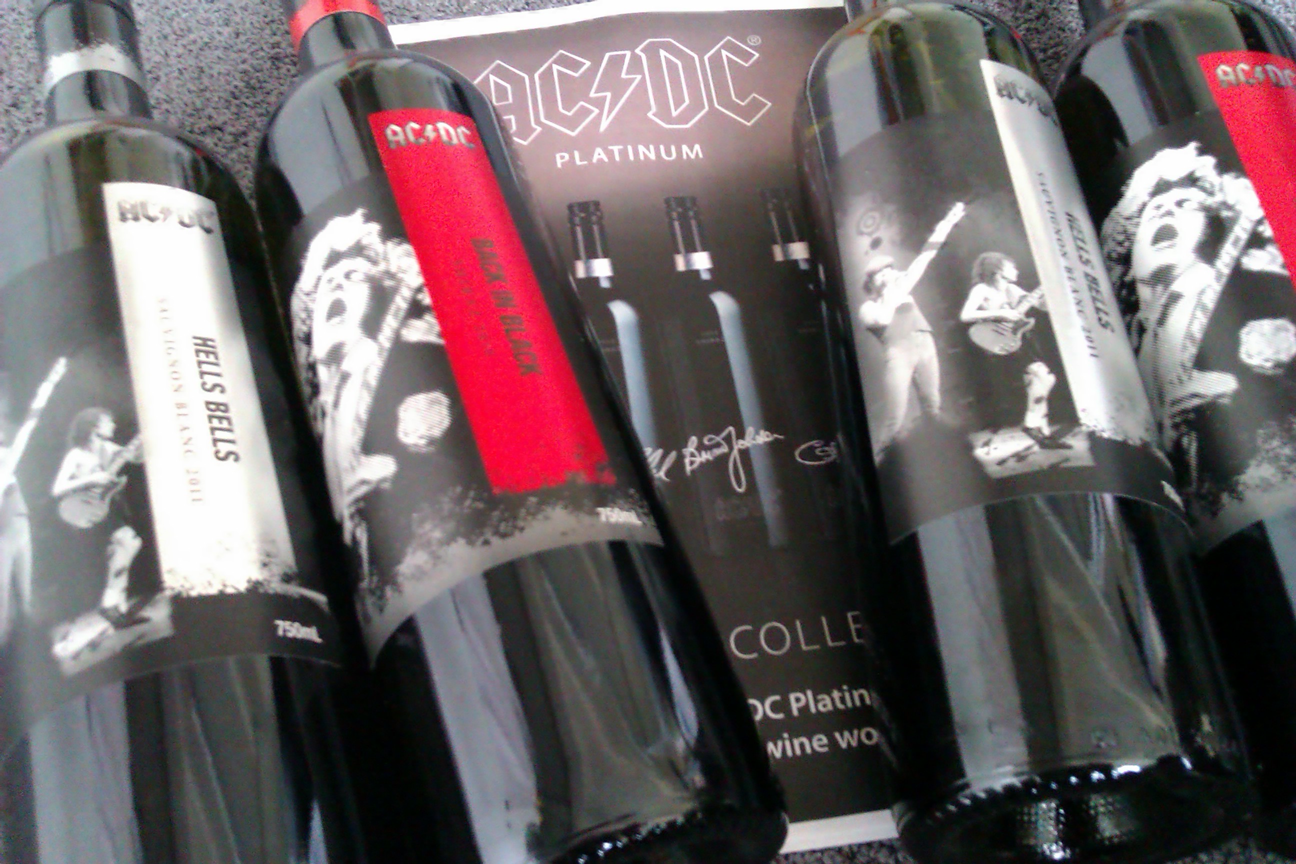 AC/DC Wein Verlosung
