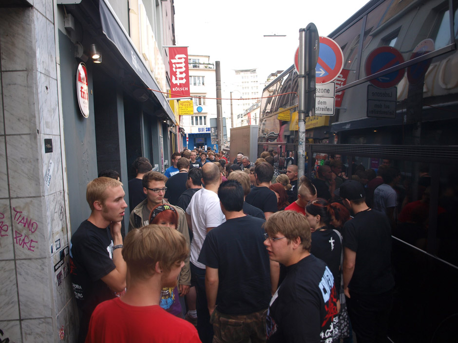 Callejon Backstage auf der Tour im Juni 2012