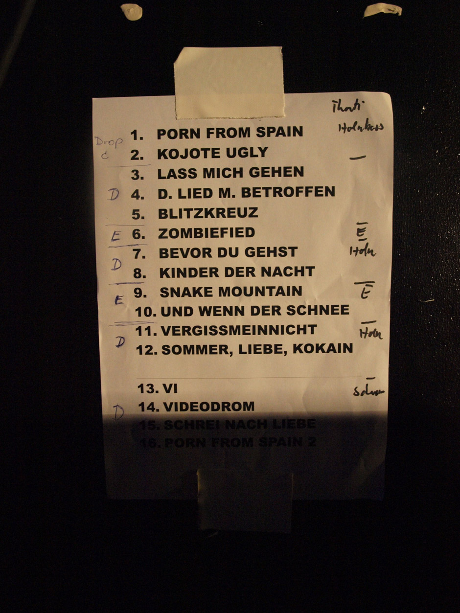 Callejon Backstage auf der Tour im Juni 2012