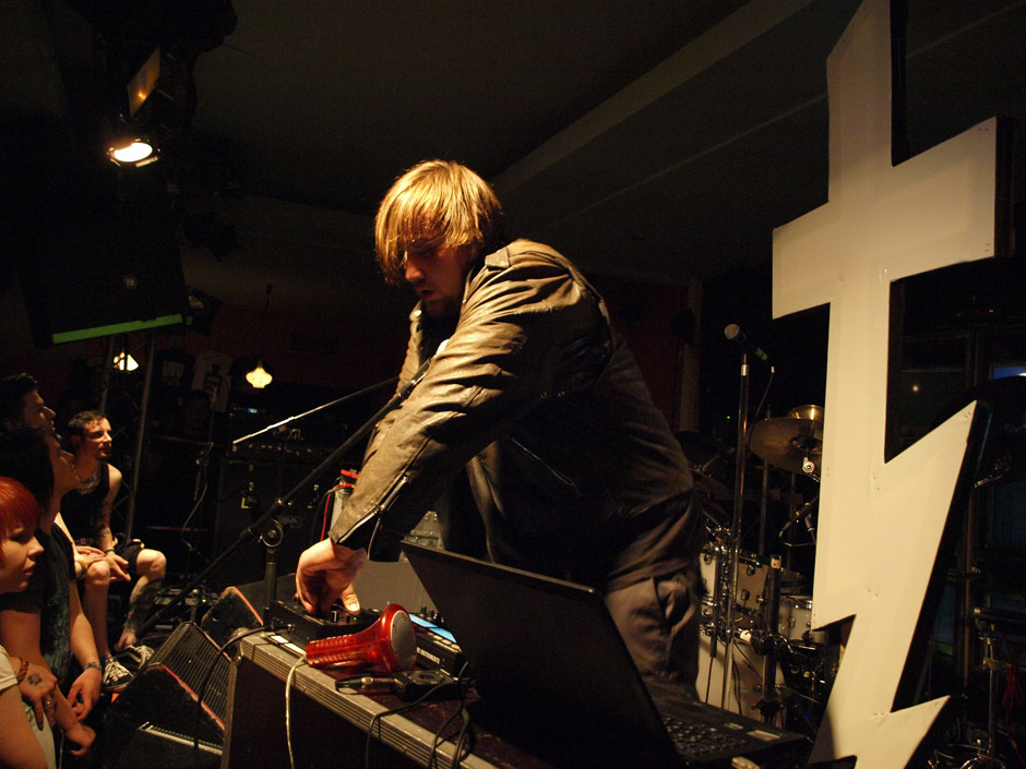 Callejon Backstage auf der Tour im Juni 2012