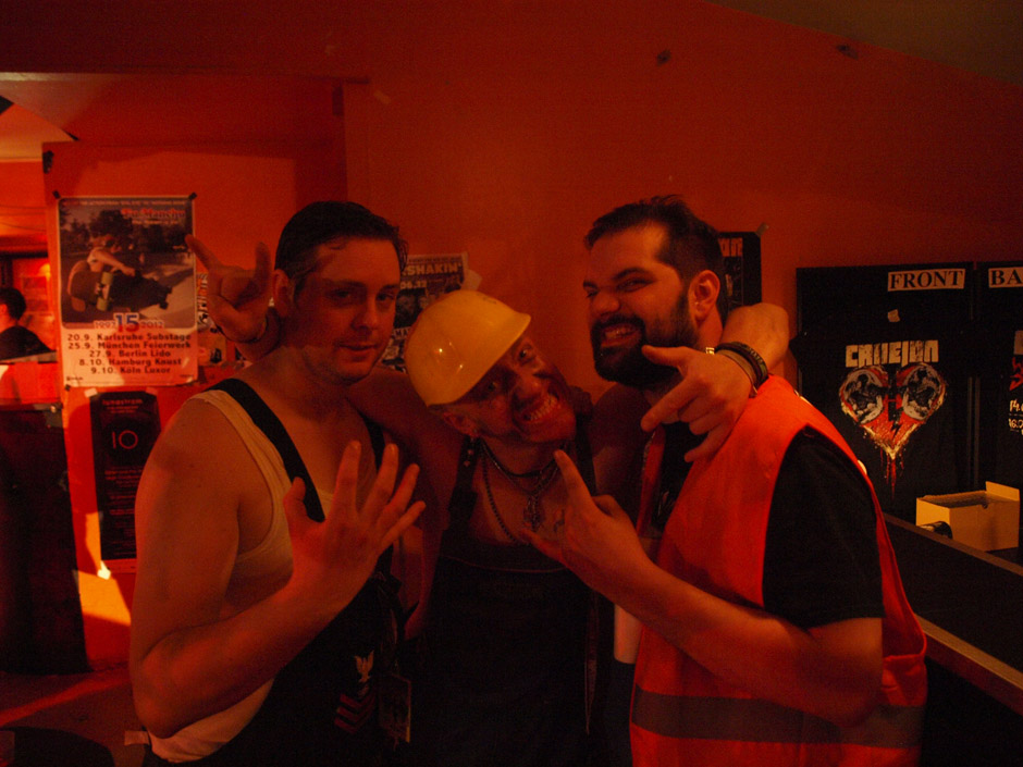 Callejon Backstage auf der Tour im Juni 2012