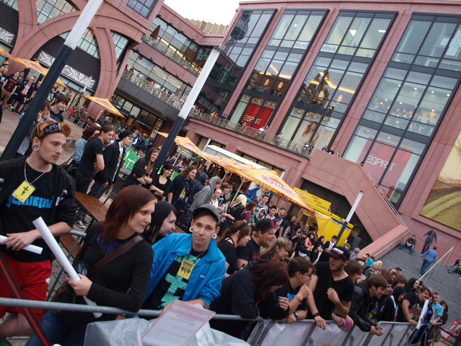 Callejon Backstage auf der Tour im Juni 2012