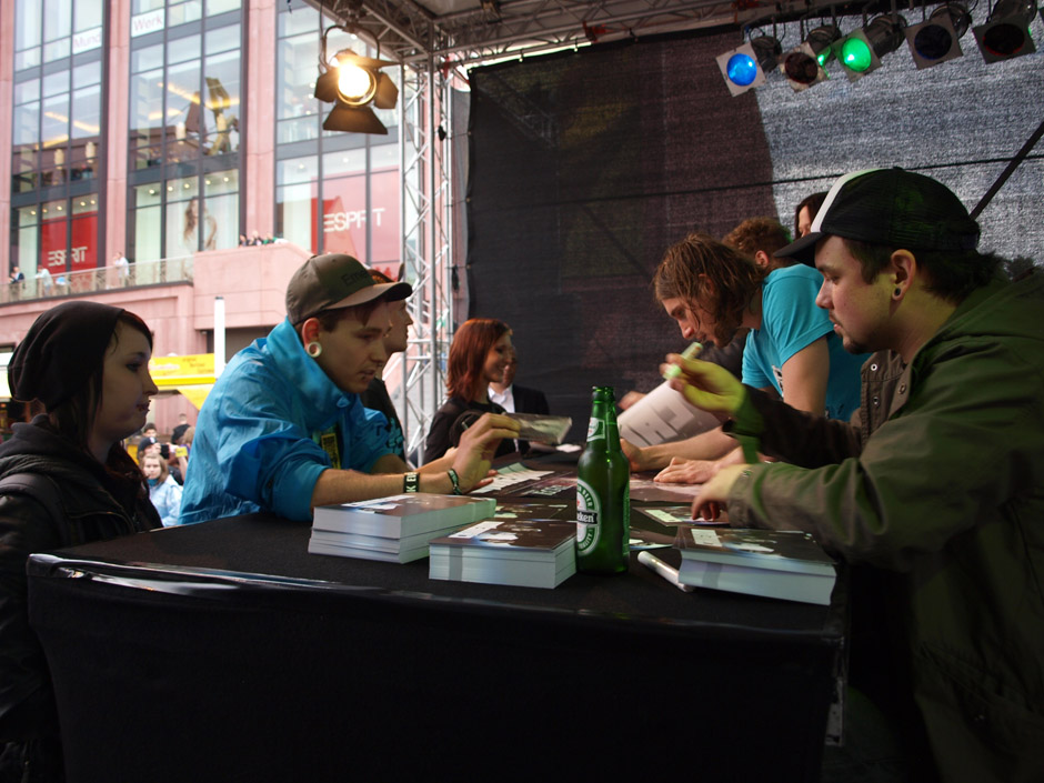 Callejon Backstage auf der Tour im Juni 2012