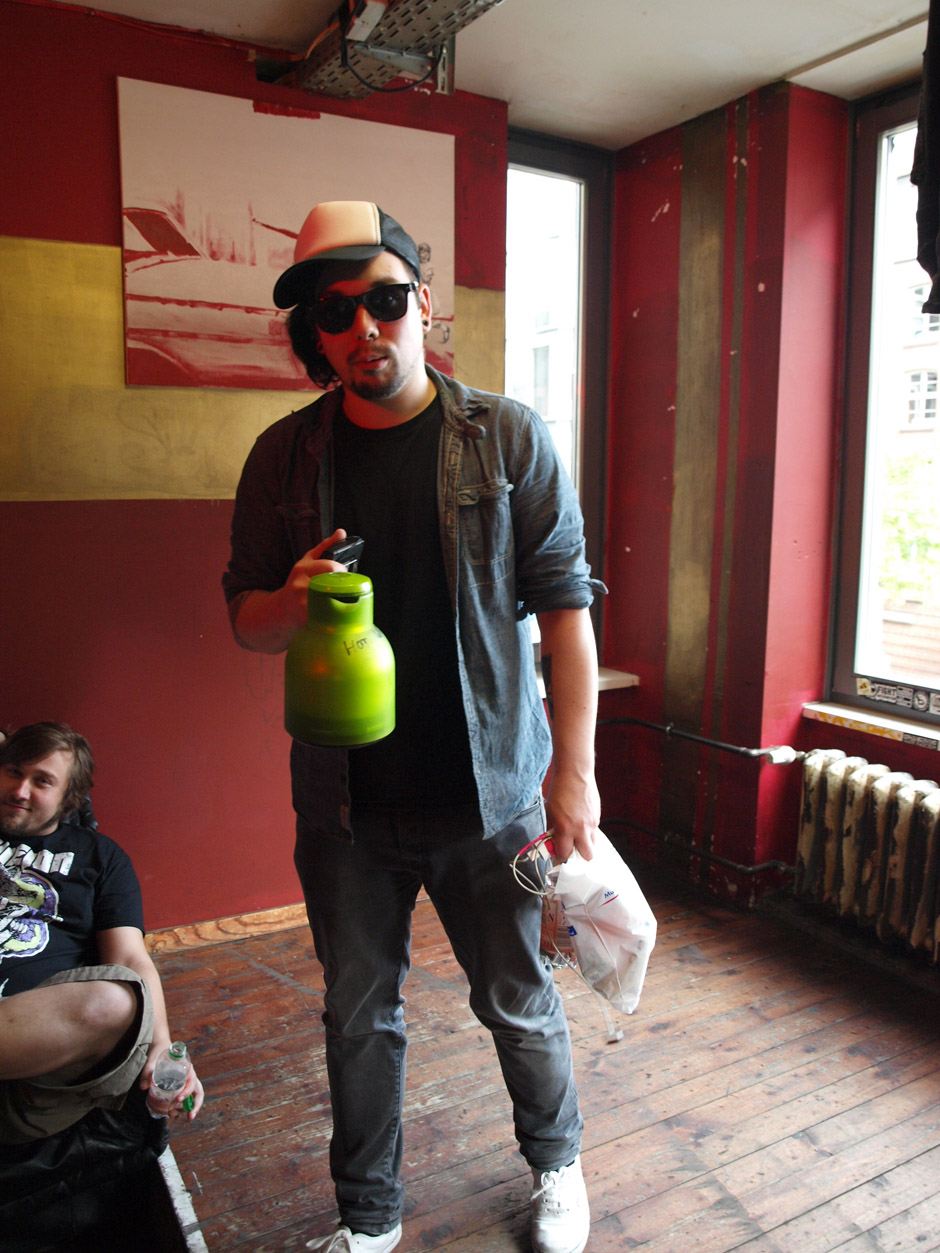 Callejon Backstage auf der Tour im Juni 2012