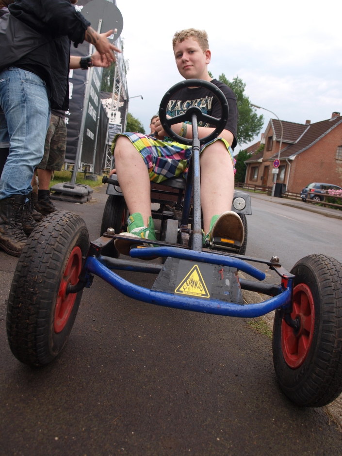 Wacken Open Air 2012: Das Dorf am Dienstag