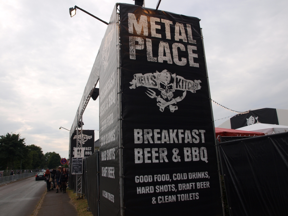 Wacken Open Air 2012: Das Dorf am Dienstag