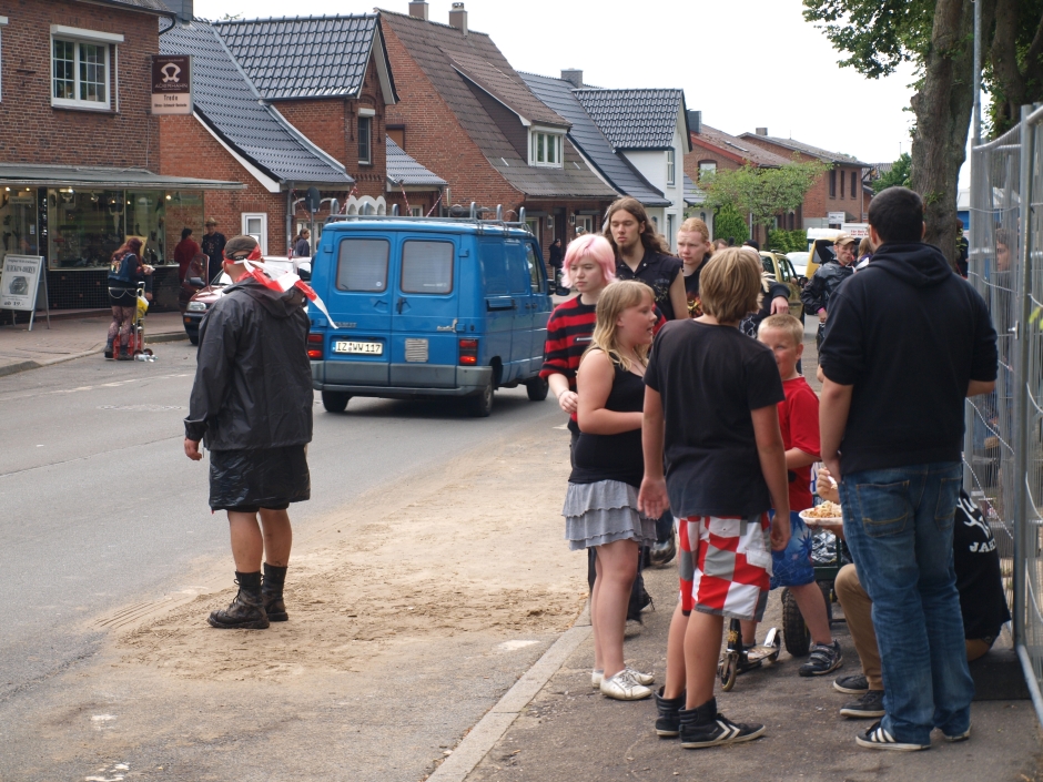 Wacken Open Air 2012: Das Dorf am Dienstag