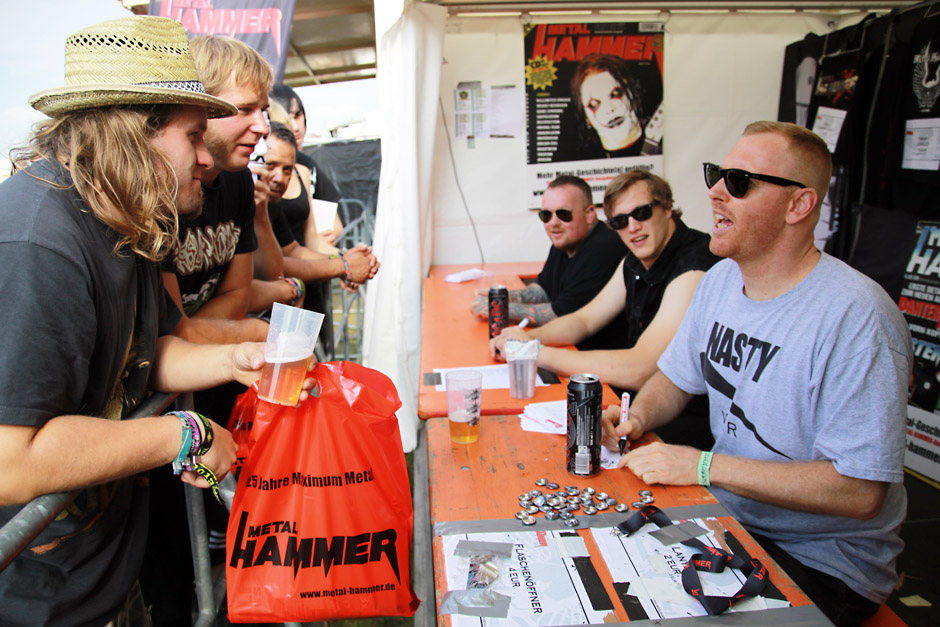 Summer Breeze 2012: Spaß und Autogrammstunden am MH-Stand