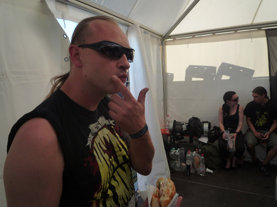 Summer Breeze 2012: Spaß und Autogrammstunden am MH-Stand