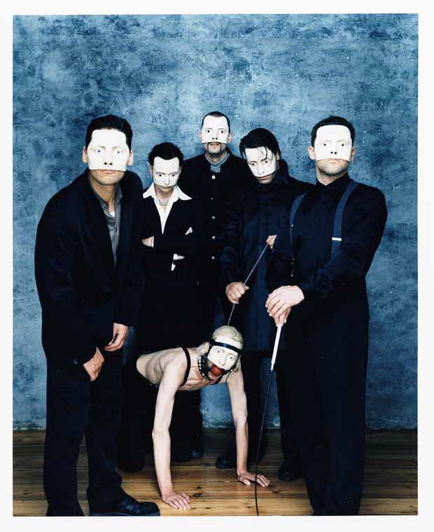 Rammstein, Pressebild 2011, entstanden 1997