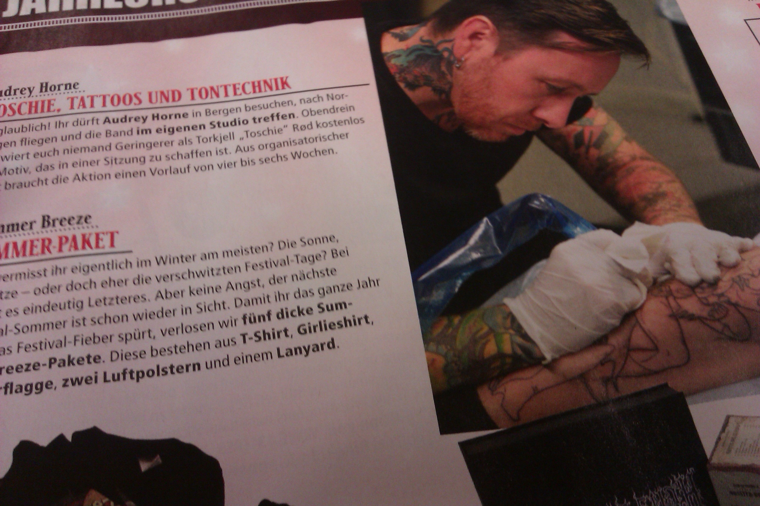 METAL HAMMER Weihnachtsverlosung in der Ausgabe 01/2013