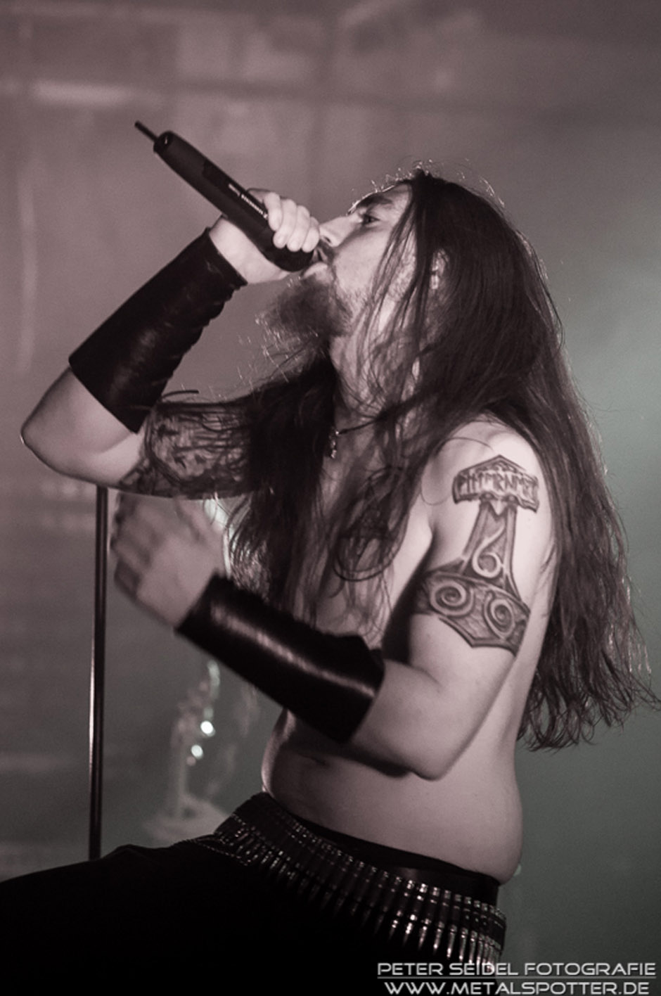 Waldgefluester live, 31.03.2013, München