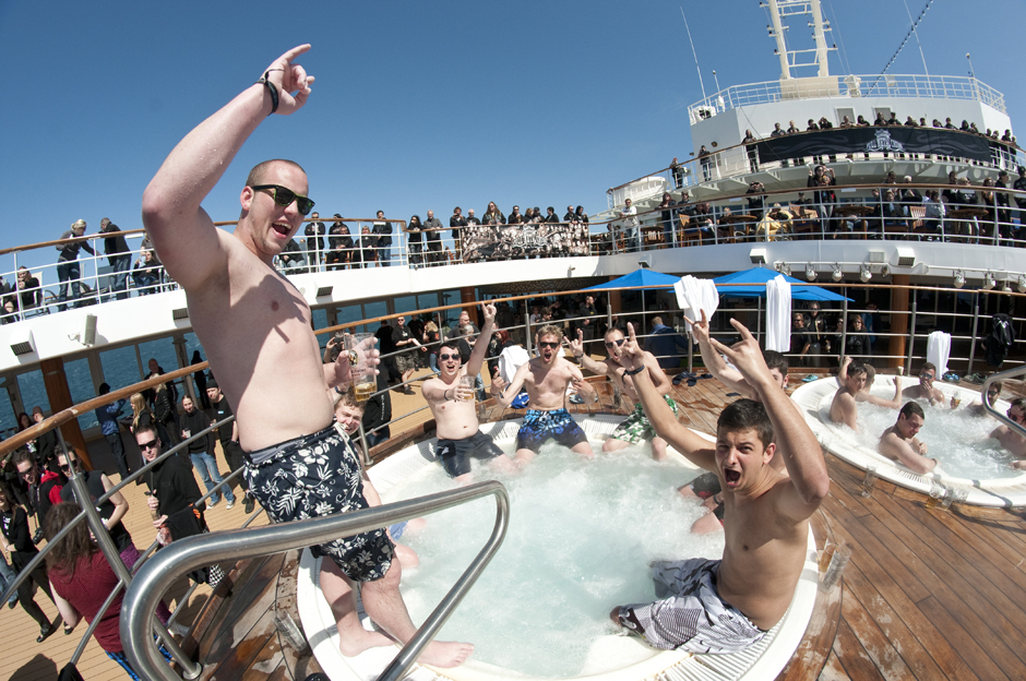 Full Metal Cruise 2013, Atmo