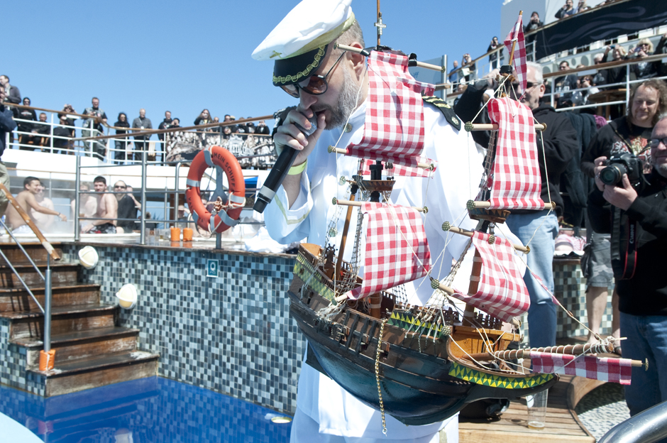 Mambo Kurt live, Full Metal Cruise 2013