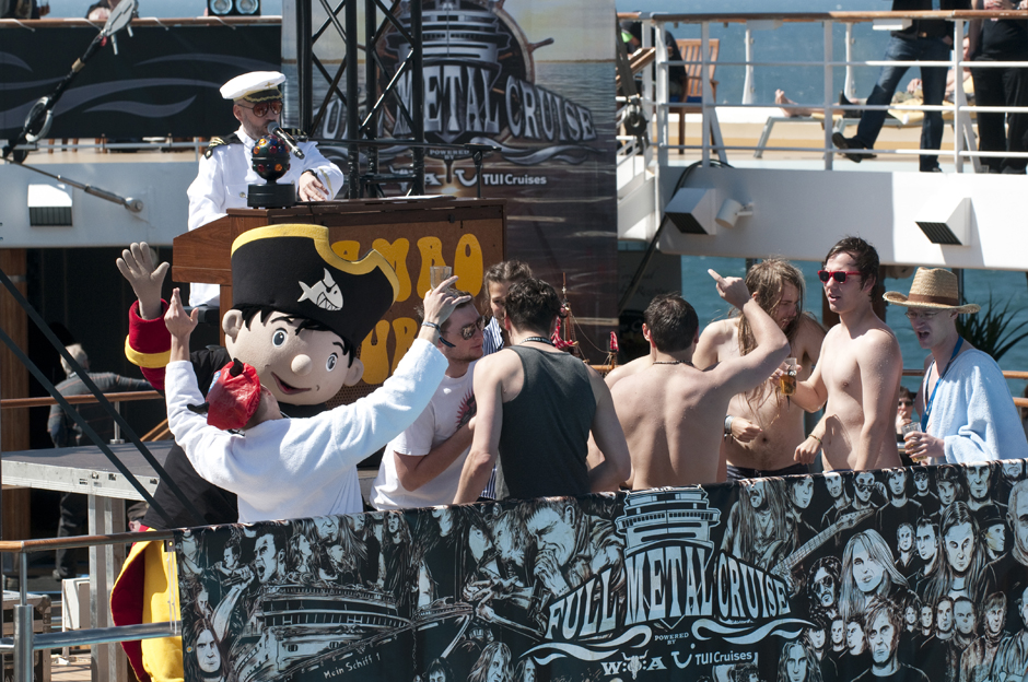 Mambo Kurt live, Full Metal Cruise 2013