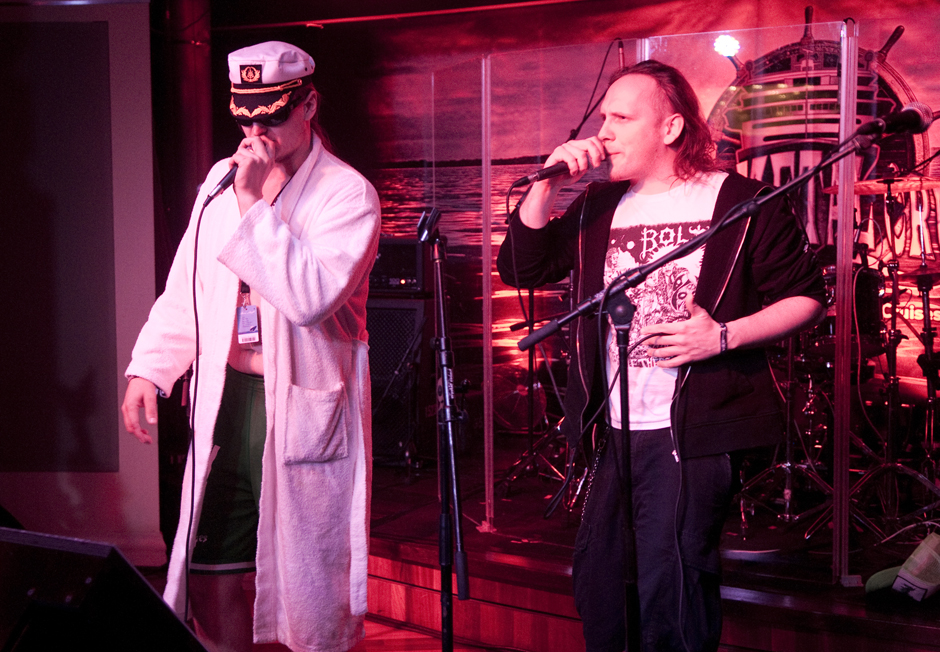 Karaoke live, Full Metal Cruise 2013