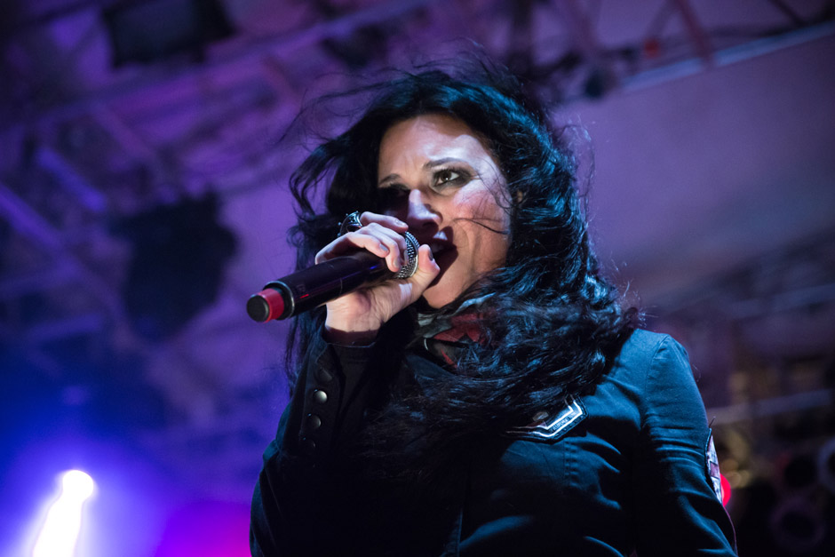 Lacuna Coil, 70000 Tons Of Metal 2013