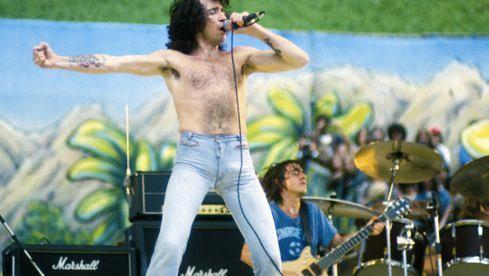 Der verstorbene AC/DC-Frontmann Bon Scott schrieb einst seiner Schwester