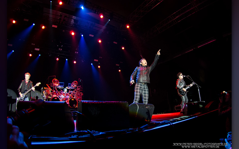 Journey beim HiRock Festival 2013